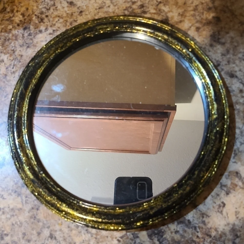 Round Gold Wall Mirror